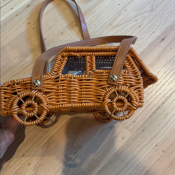 Tommy Bahama Handbags - NWT Viral Tommy Bahama Wicker Jeep Handbag